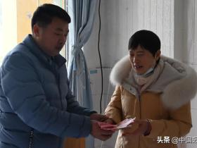 仪陇驻成都农民工服务站慰问在蓉仪陇籍残障人士