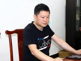 陈学刚莅临新化指导乡村振兴宣传工作