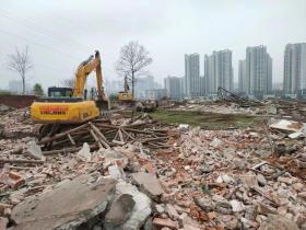 新化县上渡街道:全力推进项目建设拉通沿江路“肠梗阻”