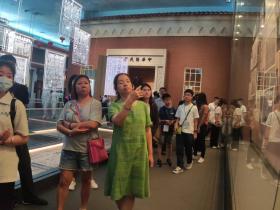 80名香港青少年走进江门感受湾区新发展