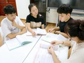 “一带一路”倡议十年|吴慧君:爱喝油茶的“中国媳妇”