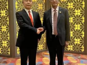 文国红主席会见泰国素博・巴莫亲王一行