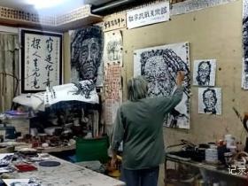 他用画笔对抗遗忘:记录千位老兵的峥嵘岁月