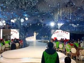 爱与坚守的十七年:吕昕烛与700个孩子共同绽放的公益光芒