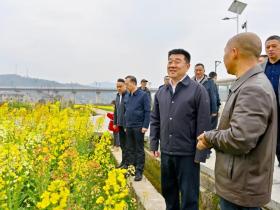 湖南张家界:钟君调研特色农业产业