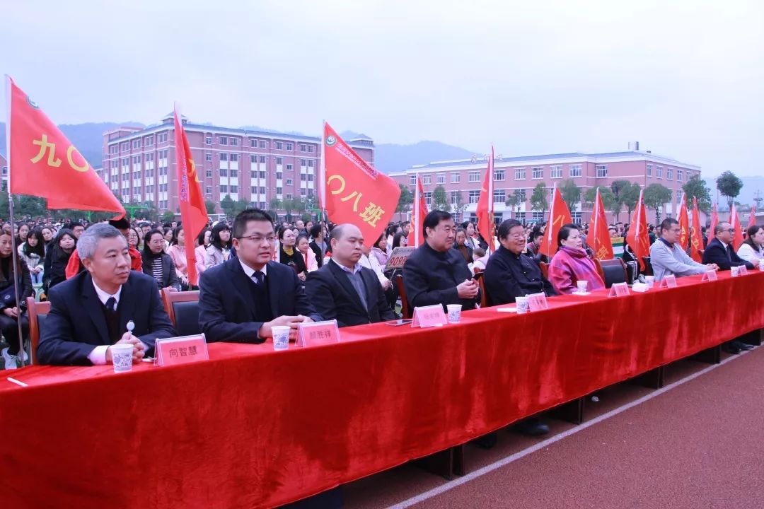 香港孔教学院汤恩佳院长一行莅临利川市清江外国语学校讲学-图片9