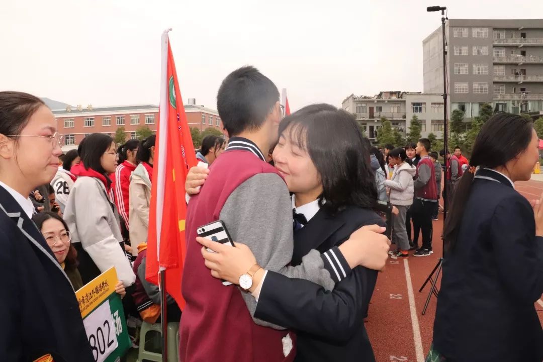 香港孔教学院汤恩佳院长一行莅临利川市清江外国语学校讲学-图片25