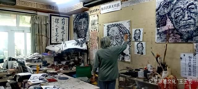 他用画笔对抗遗忘:记录千位老兵的峥嵘岁月