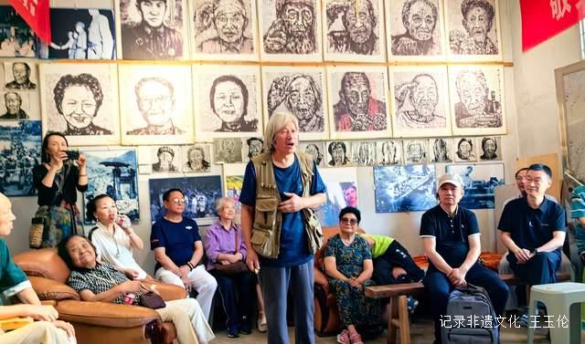 铭记历史，致敬英雄！贵州众贤走进“杜宁抗战美术馆”-图片3