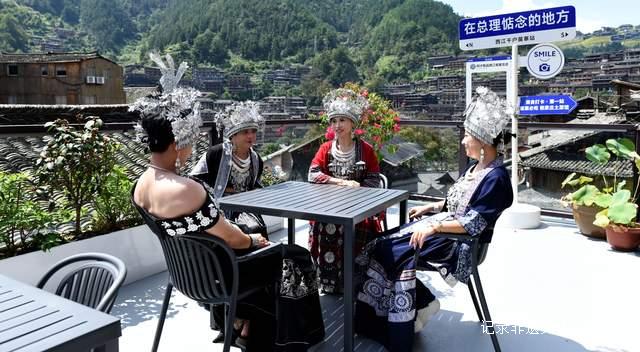 苗乡美食新体验:候家庄透明厨房让游客吃得放心又开心