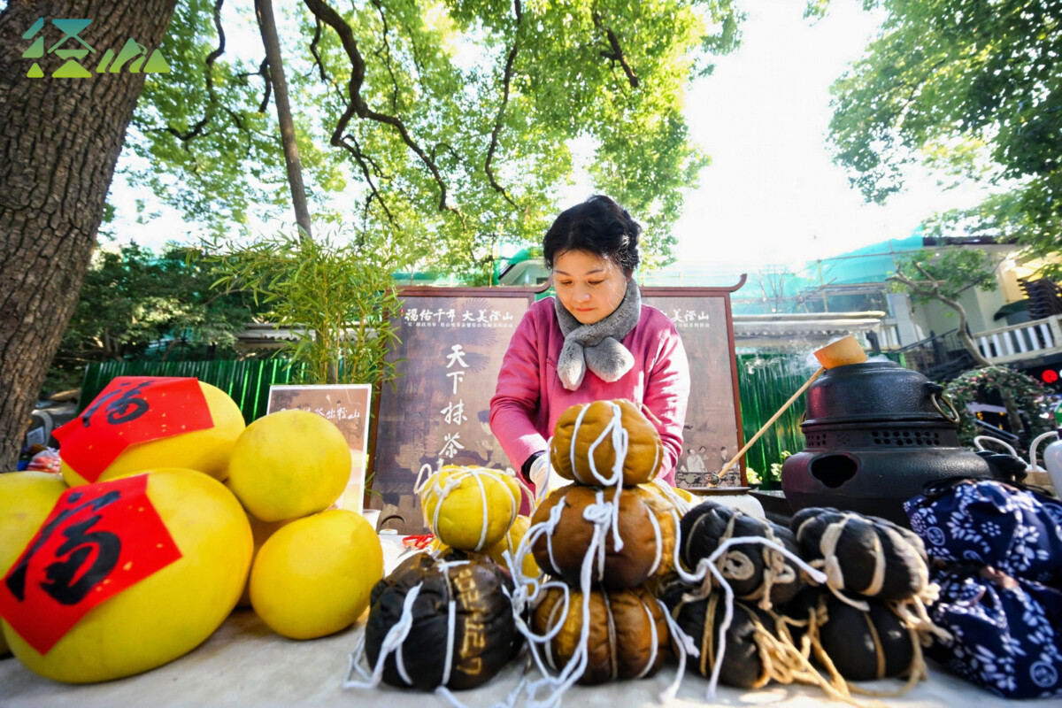 国际记者走进浙江径山 记录中国茶文化