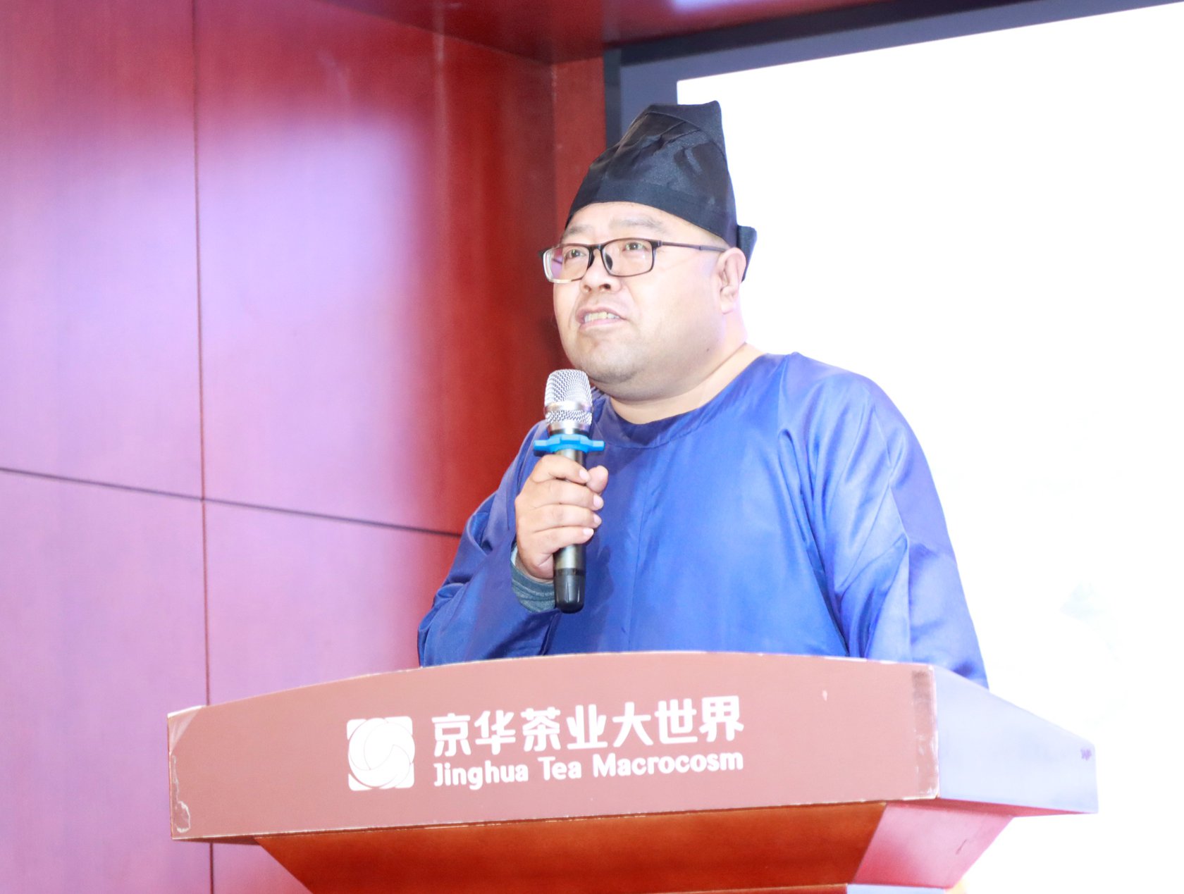 道返汉家：一场关于“汉服运动”的“二次革命” ——首届“汉服运动全球发展论坛”思想全记录