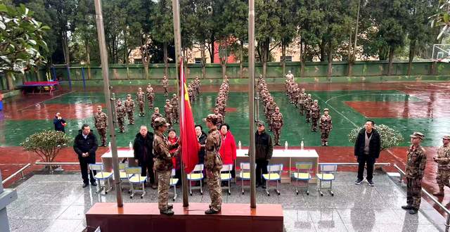 国旗下的誓言：寒日开阳，24700册图书筑起乡村孩子温暖书乡