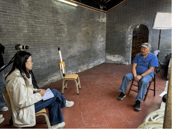 「感人一刻」70年后的回乡路:江门老华侨的寻根故事催人泪下